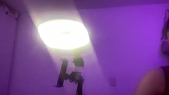 salome polaniiee online show from September 16, 5:15 am