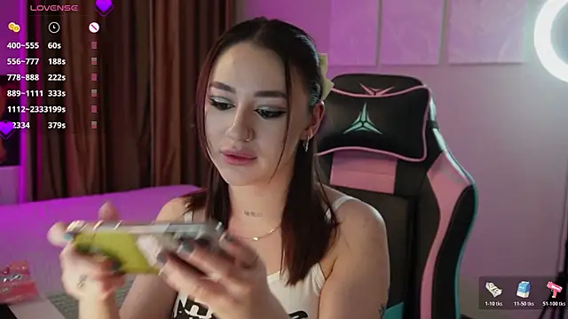 Fiona-Love online show from May 4, 5:39 pm