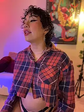 ZahaRoseee online show from May 30, 4:43 am