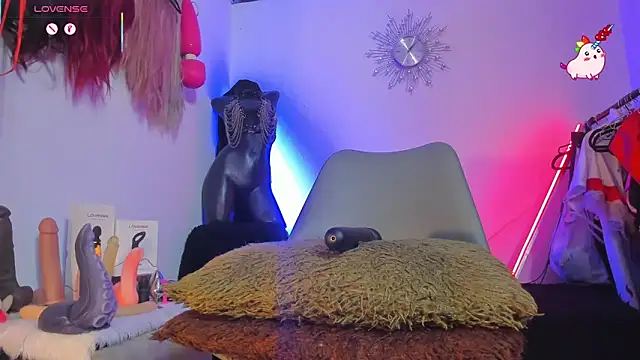 mal x online show from March 27, 8:48 am