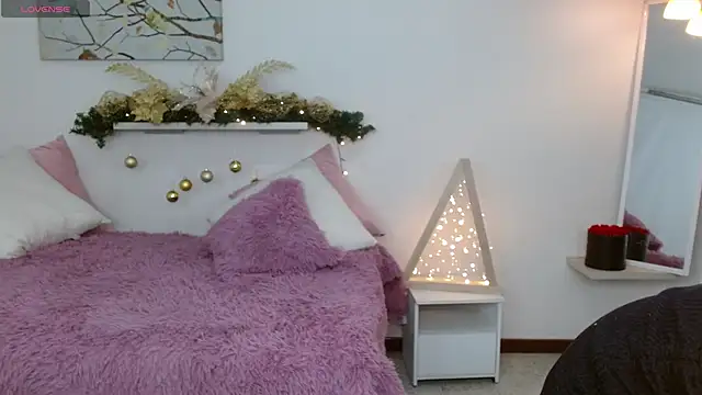 sofia perez    online show from November 28, 9:29 pm