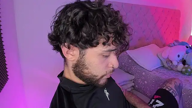 AbbyAndChris2 online show from April 10, 5:52 pm