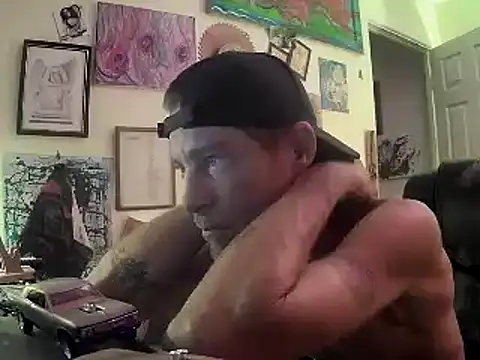 Snapshot of druetrue chatting on October 19, 4:14 am druetrue online show from October 19, 4:14 am