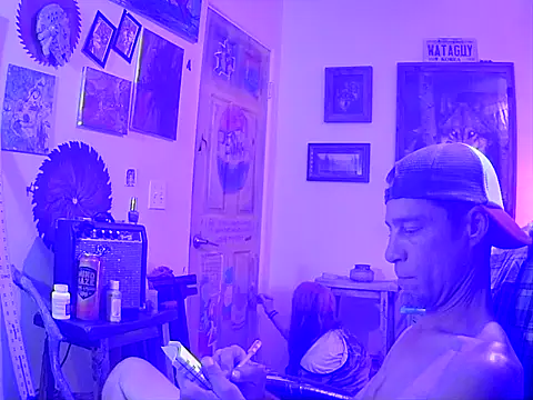 Snapshot of druetrue chatting on September 23, 6:33 am druetrue online show from September 23, 6:33 am