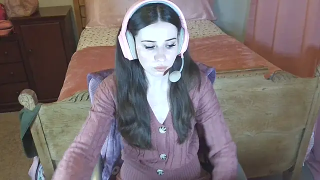 alisonfields online show from March 6, 1:39 pm