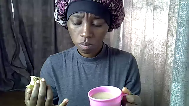 Snapshot of Enkarxx chatting on September 23, 11:52 am Enkarxx online show from September 23, 11:52 am