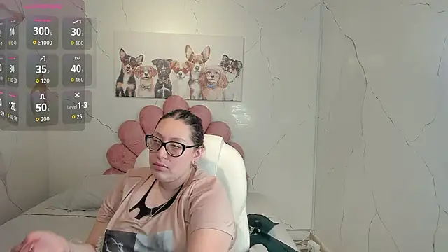 NiickyJones online show from February 1, 11:14 pm