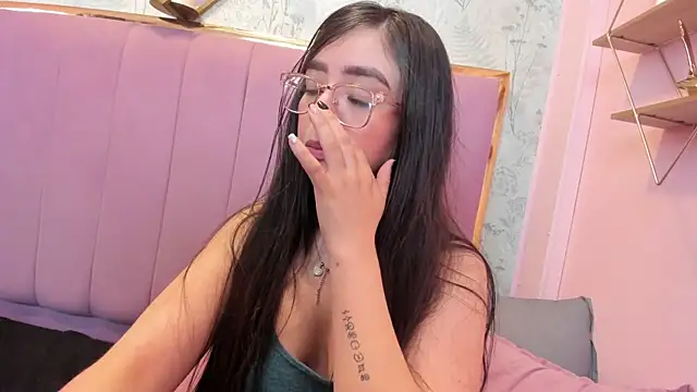 Eva Macalliter online show from September 15, 2:14 pm