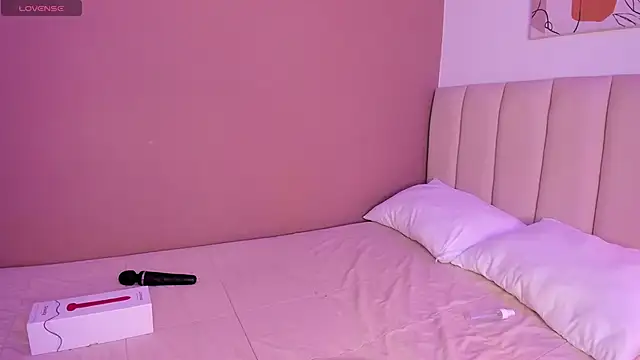 Snapshot of YuliCardona_ chatting on October 14, 8:55 pm YuliCardona  online show from October 14, 8:55 pm