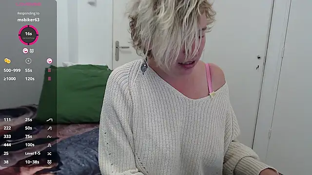 Snapshot of cumfun chatting on September 21, 1:10 pm cumfun online show from September 21, 1:10 pm