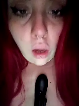 Snapshot of persefone97 chatting on September 15, 7:43 pm persefone97 online show from September 15, 7:43 pm