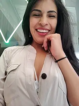 Astrid-- online show from October 17, 8:34 pm