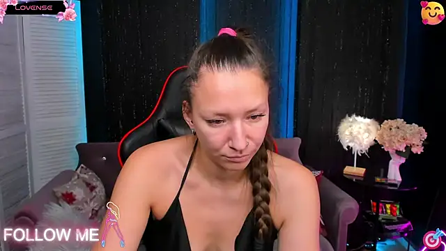 SarahCoksss online show from December 2, 2:13 am