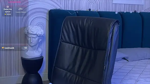 viviann evans online show from November 10, 1:11 am