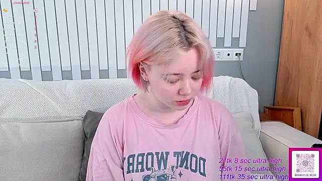   KawaiiYuki   online show from April 24, 3:53 am