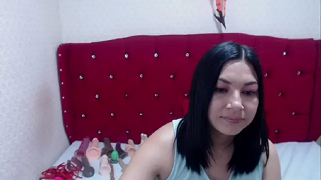 Snapshot of AdaFawxx chatting on October 10, 1:54 am AdaFawxx online show from October 10, 1:54 am
