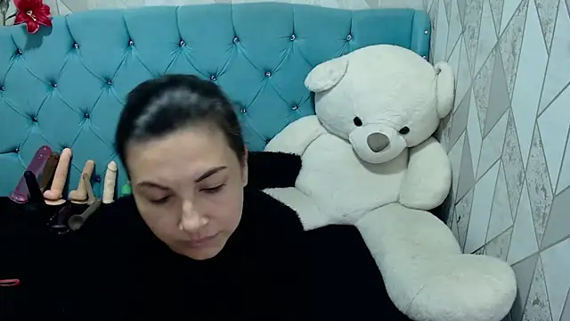 Snapshot of AdaFawxx chatting on December 2, 7:10 am AdaFawxx online show from December 2, 7:10 am