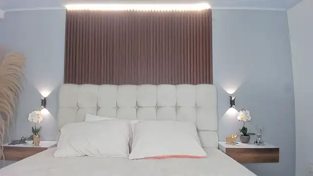 sofi potter  online show from April 9, 11:10 pm