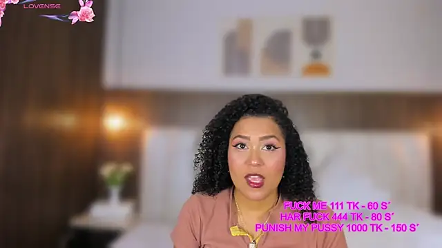 Ashleyy23x online show from June 2, 7:37 pm