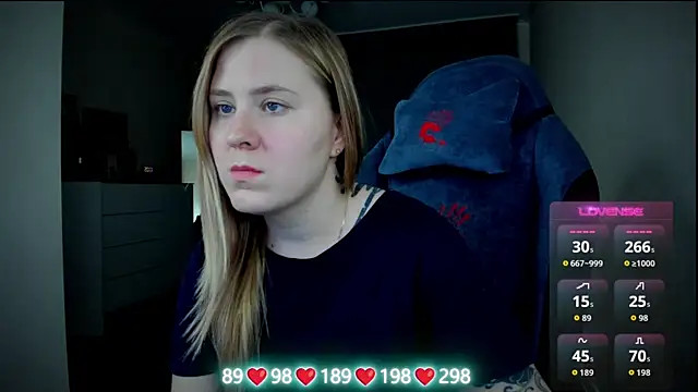 Olivia Munk online show from November 9, 7:04 am