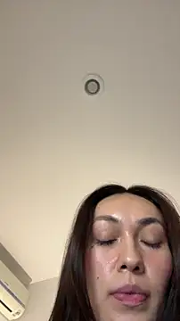 MichelleFerry  online show from December 14, 4:29 am