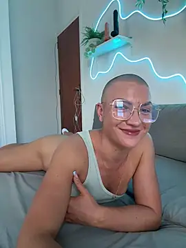 PaulinaSchubert1 online show from December 5, 1:45 pm