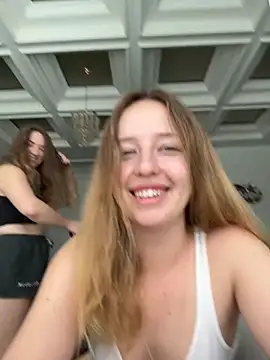 Nura n Sarah online show from October 26, 4:08 am