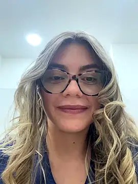 alicee16 online show from October 10, 8:14 pm