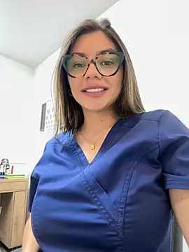 alicee16 online show from September 13, 11:35 pm