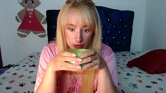 69liamilk69 online show from November 21, 4:36 am