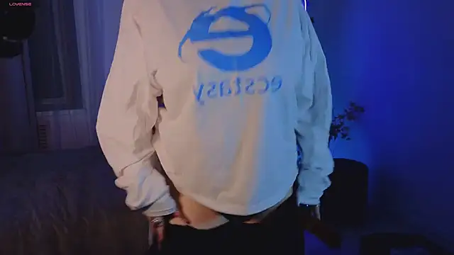 bitchofsun  online show from February 23, 10:48 am