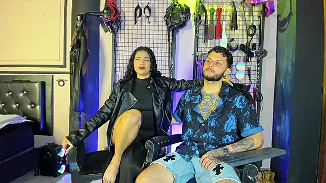 Twisted Fantasy online show from December 4, 3:09 am