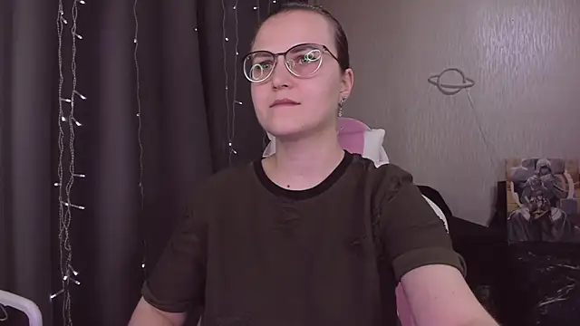 MissBrightShine online show from October 26, 11:16 am