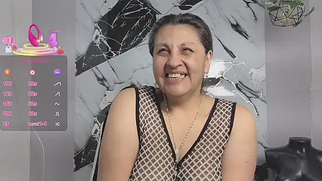 Snapshot of merlyna_goldens chatting on September 25, 11:35 pm merlyna goldens online show from September 25, 11:35 pm