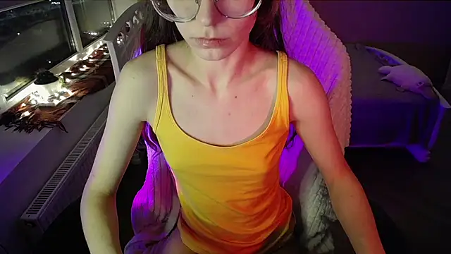 MissLinaDream online show from March 12, 8:00 pm