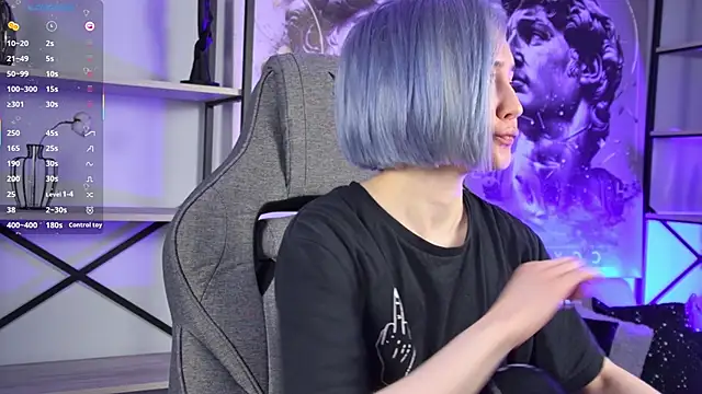 ReiYosimoto online show from December 16, 5:08 pm