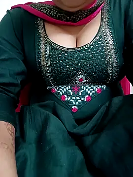 Snapshot of 09punjabi chatting on October 15, 5:10 am 09punjabi online show from October 15, 5:10 am