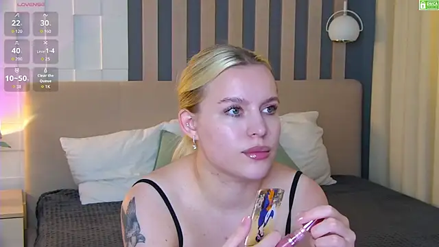 AmaliaBell online show from August 3, 1:17 pm