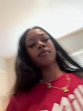 mismialove online show from June 5, 3:07 pm